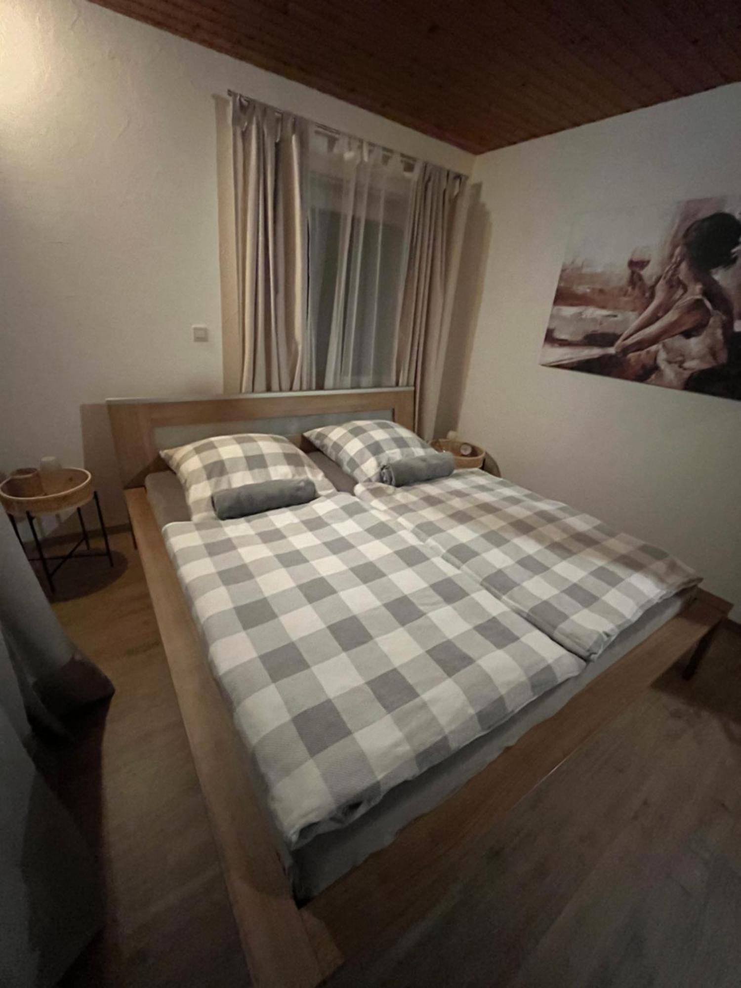 Ferienwohnung In ดาห์น ภายนอก รูปภาพ
